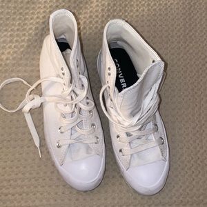 Converse size 6. Worn not more than 3 times.